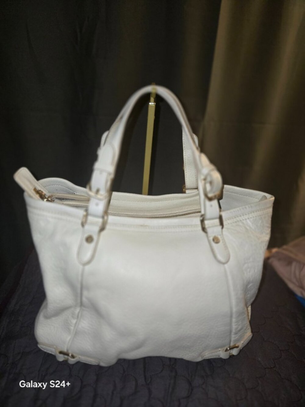 ✨ MCM White Pebbled Leather Tote Bag ✨ - Picture 2 of 6